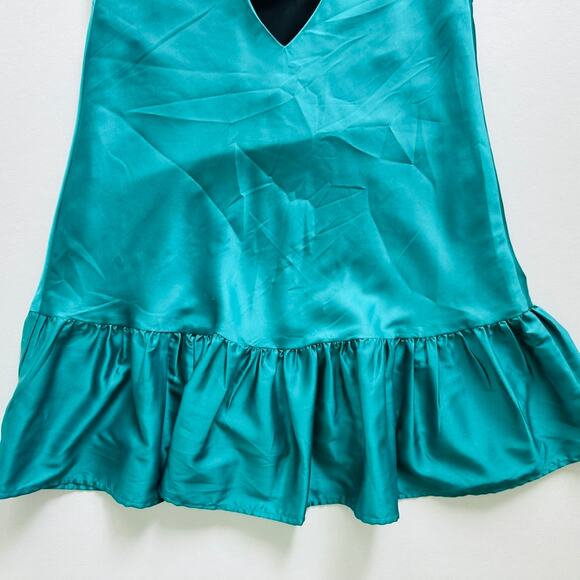 Hemline Rita Miin Ruffle Dress Emerald Green Size Medium Satin Cocktail Party - Picture 6 of 11